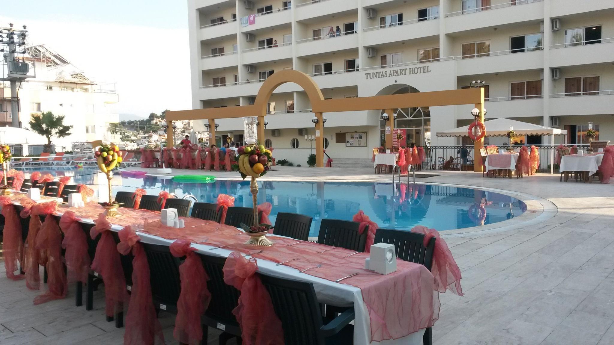 Tuntas Family Suites Kusadasi Exterior photo