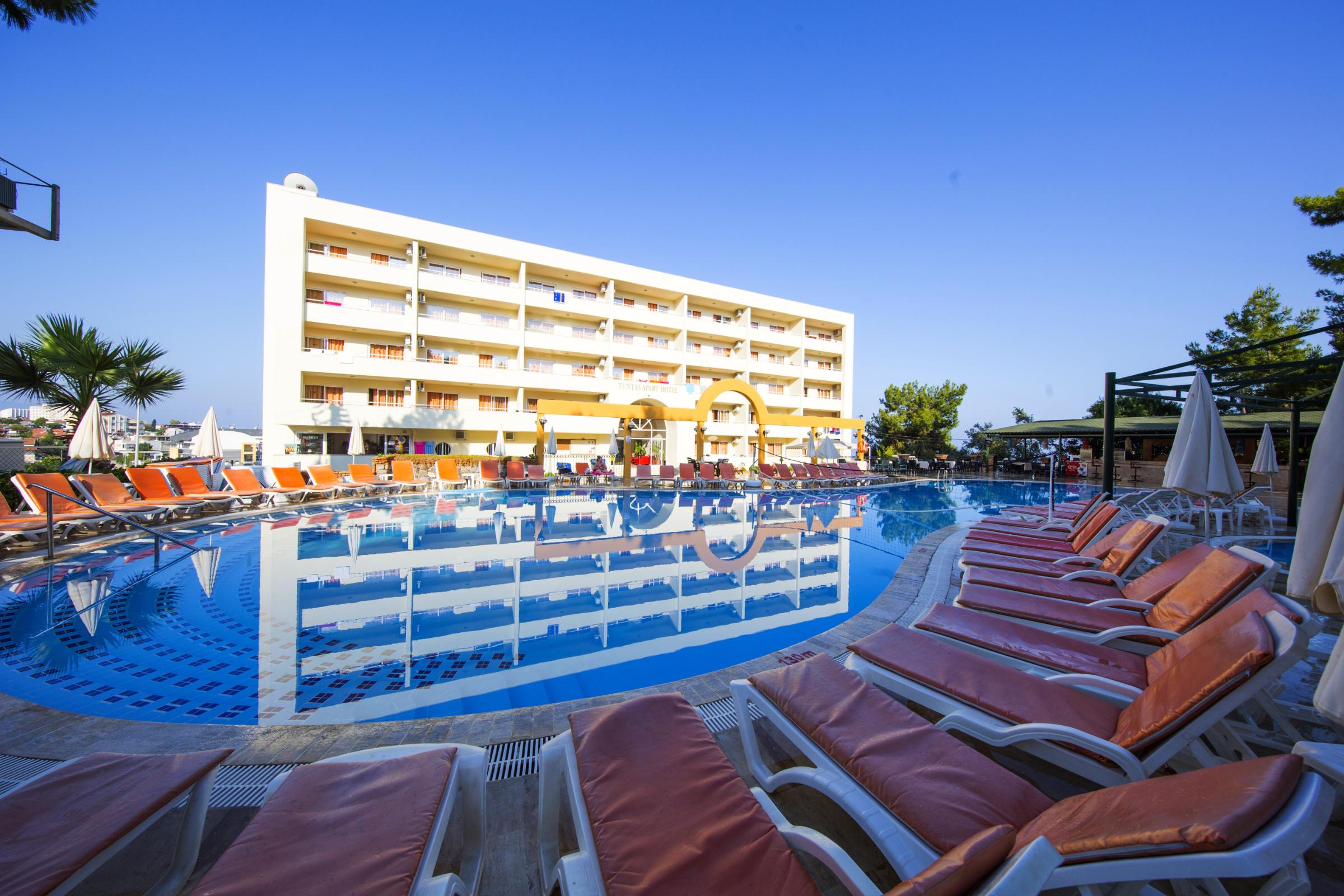 Tuntas Family Suites Kusadasi Exterior photo