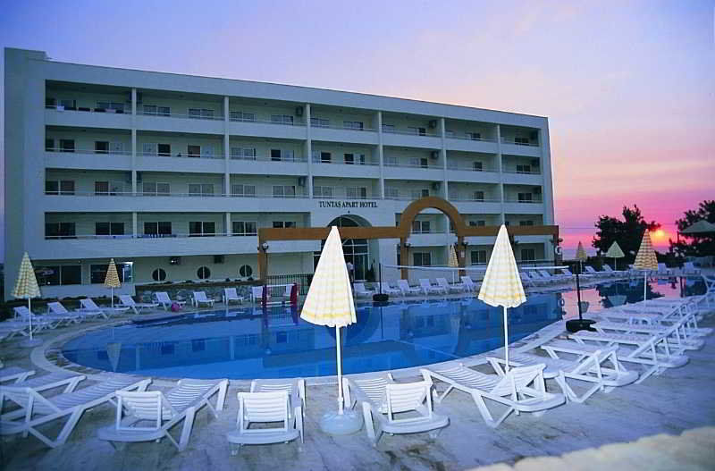 Tuntas Family Suites Kusadasi Exterior photo