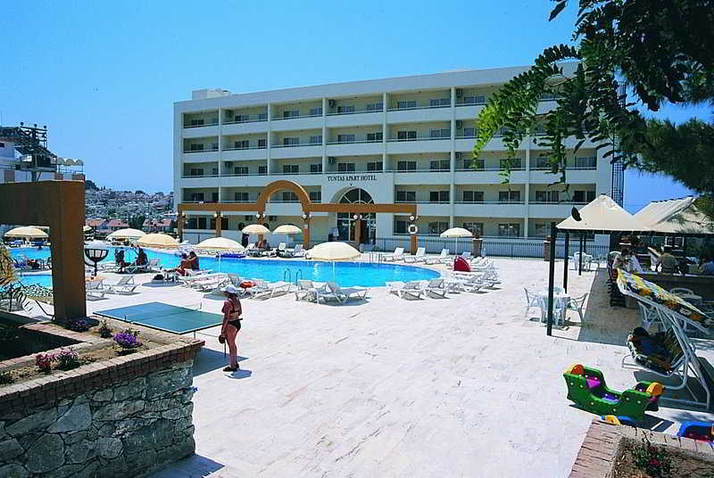 Tuntas Family Suites Kusadasi Exterior photo